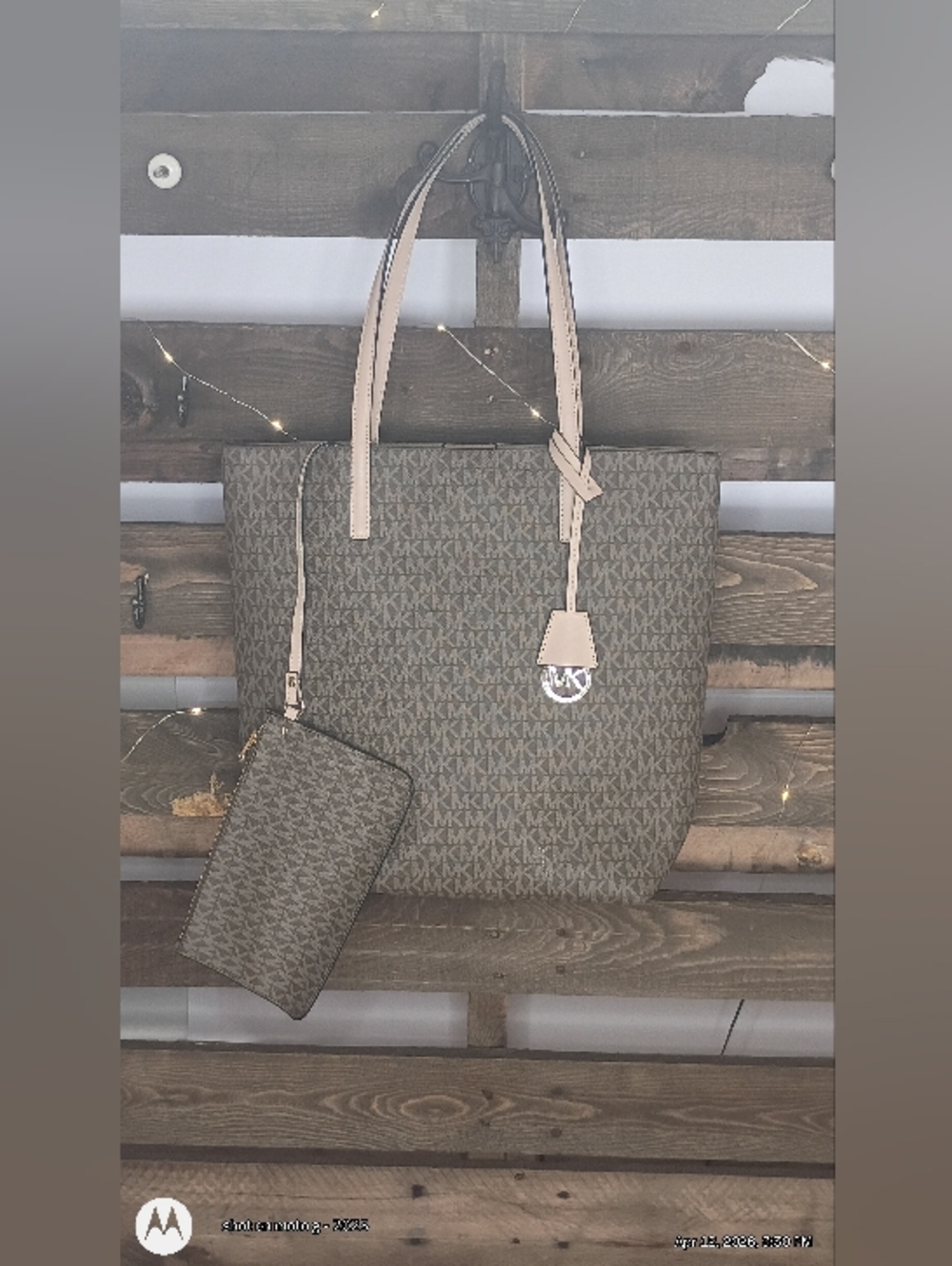 ~ Michael Kors Large Hayley North/South Tote - Top Zip - Signature Logo -